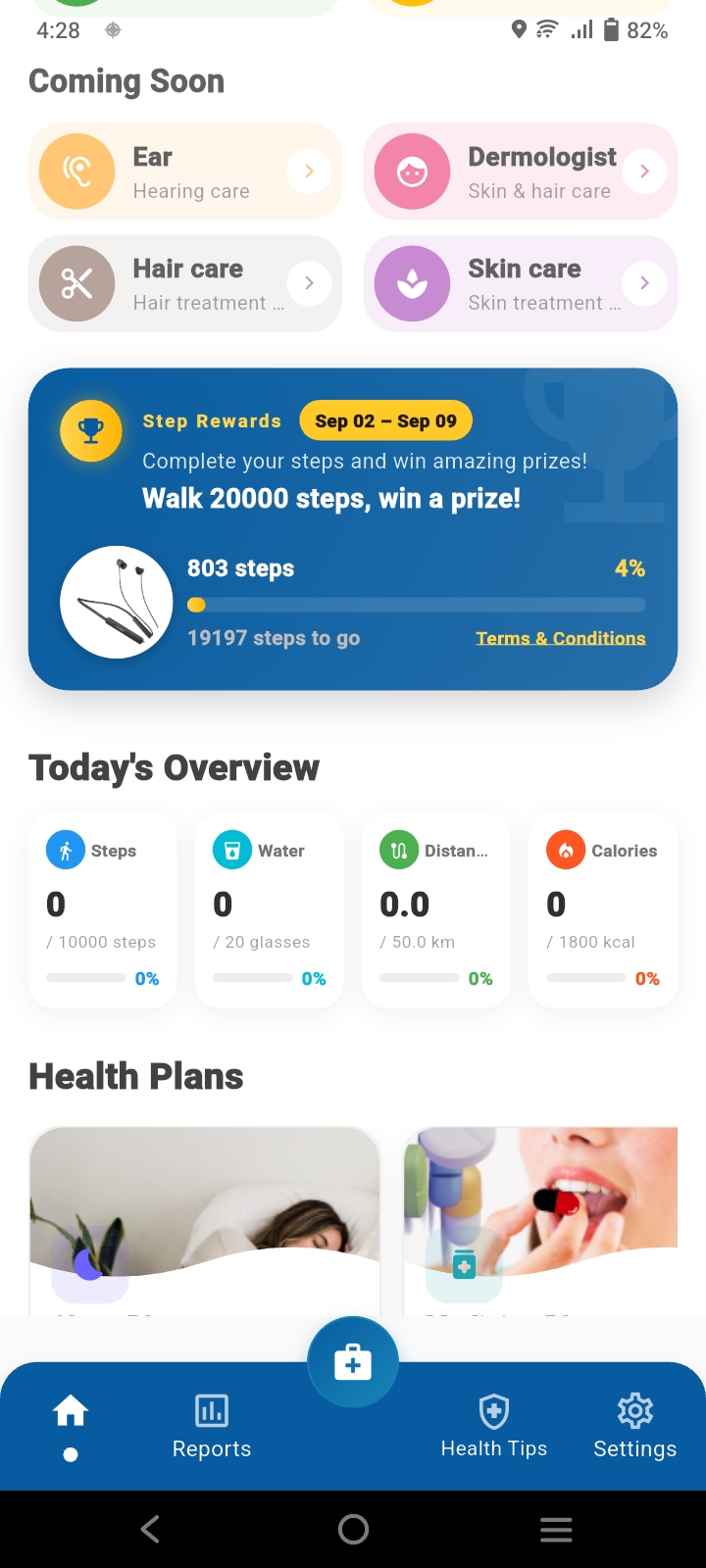 Gell+ app screen showing daily steps, water, distance and calorie tracking with a weekly step rewards challenge